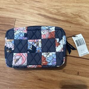 ✨NWT! Vera Bradley Medium Cosmetic Bag ✨